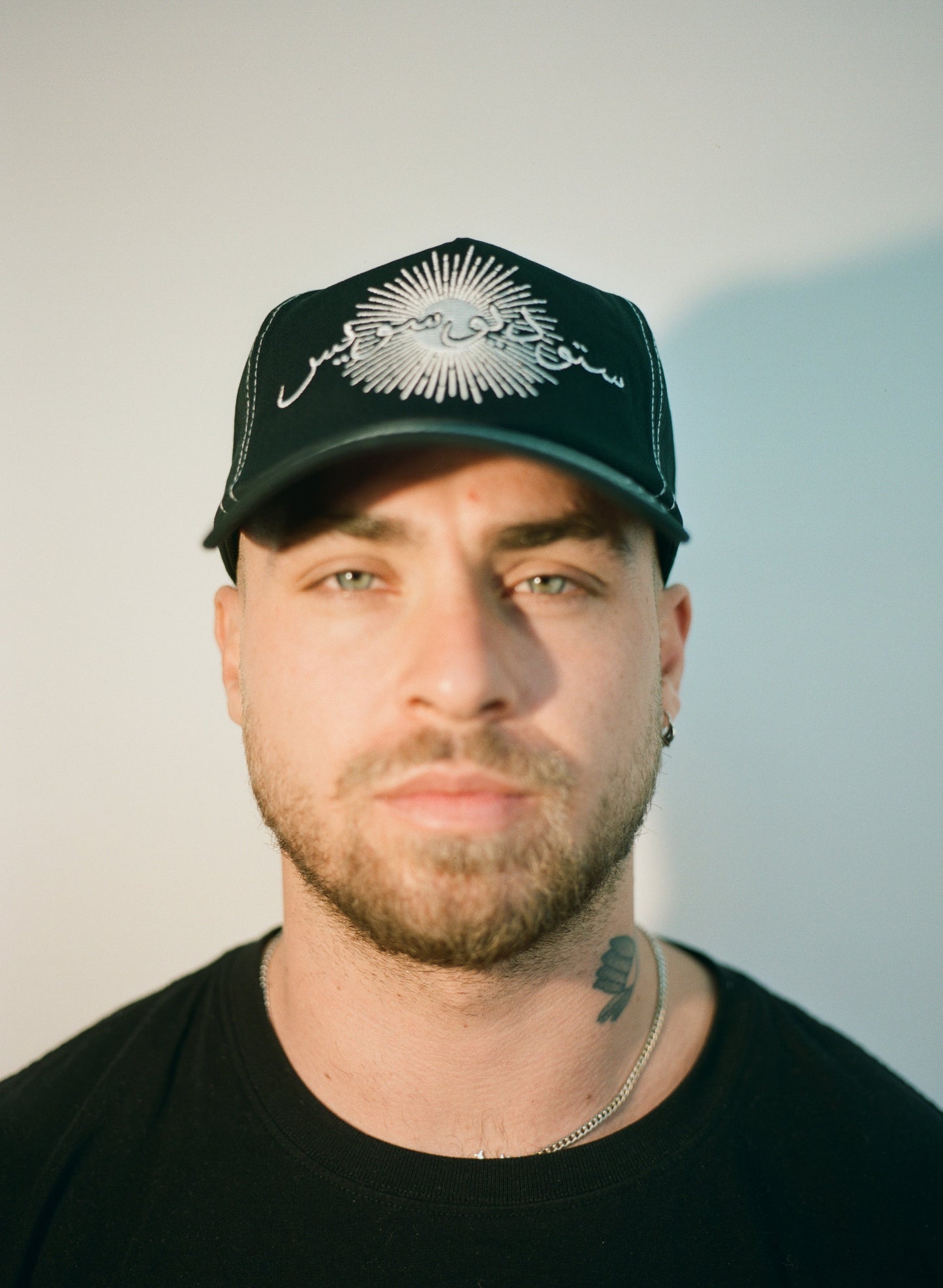 STUDIO SUEZ SUN ARABIC TRUCKER